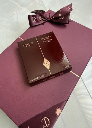 Компактні рум'яна для обличчя charlotte tilbury cheek to chic blusher, ecstasy, 8 г