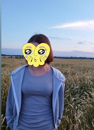 Сукня зі збіркою по боках