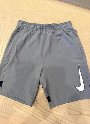 Шорти спортивні для хлопця 147-158 nike