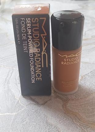 Тональна основа mac studio radiance nw45, нова, 30 мл
