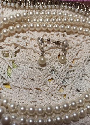 Комплект біжутерії «перлинний»: довгі намиста 120 см, сережки-пусети та браслет на ногу