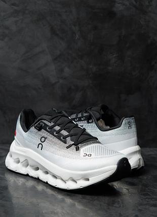 Кроссовки on running cloudtilt white black