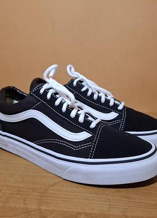 Женские культовые кеды vans