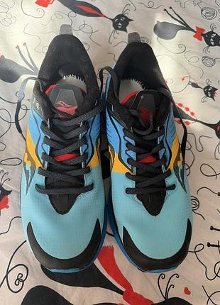 Saucony endorphin speed 2 жіночі кросівки бігові влагозахисні непродуваємі амортизація різнокольорові