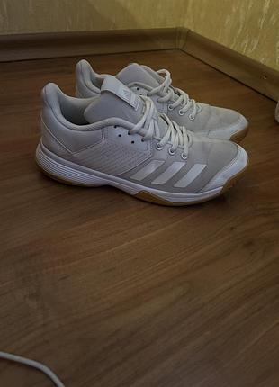 Жіночі спортивні кросівки adidas ligra 36 розмір