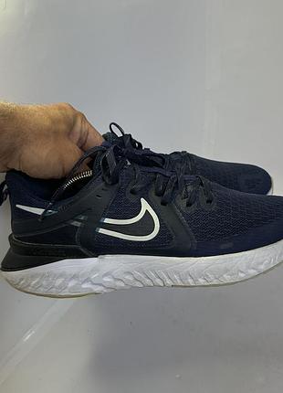 Кросівки nike legend react 2 розмір 44