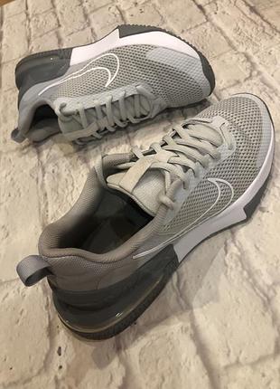 Nike air max alpha trainer 6 б/у состояние 9,5/10, размер 45,5 , стелька 29,5см