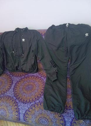 Спортивный костюм adidas