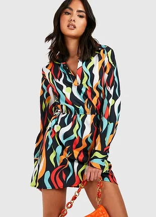 Платье boohoo яркое