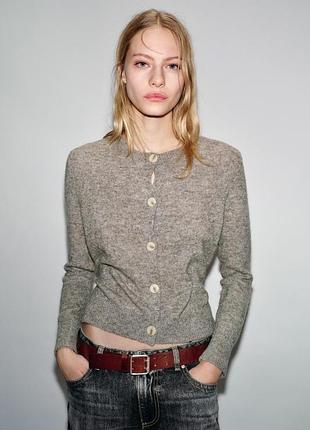 Комбинированный трикотажный свитер с поясом от zara