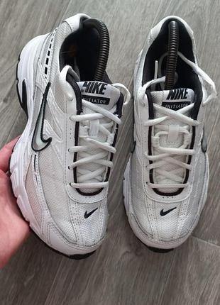 Жіночі кросівки nike initiator