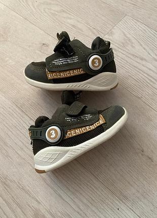 Кросівки 👟👟12 см
