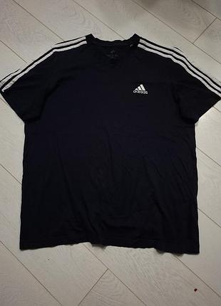 Adidas xl оригінальна базова футболка адідас адідас спортивна чоловіча футболка