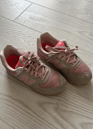 Кросівки new balance