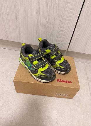 Кросівки для хлопчика bata