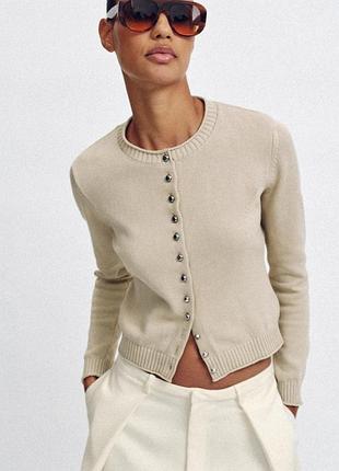 Трикотажный кардиган с металлическими пуговицами от zara