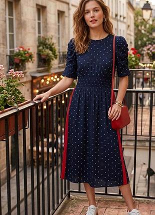 Платье длинное бренда m&amp;s с карманами.
замеры:пог-66 см,пот-53(67) см, длина изделия -120 см, длина рукава -38 см
