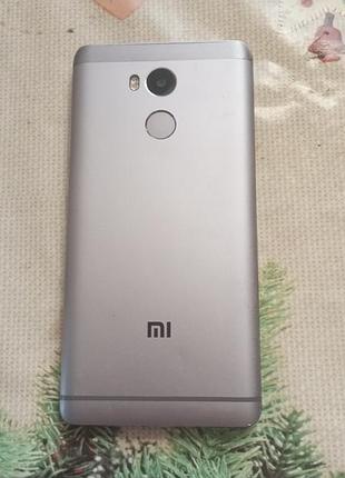 Продам телефон redmi 4 3