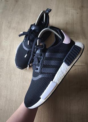 Крутіые женские кроссовки  adidas, оригинал , р.40,5.