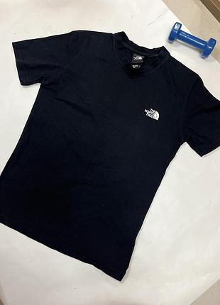 Чорна футболка the north face "never stop exploring