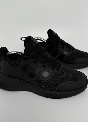 Оригінальні дитячі кросівки adidas