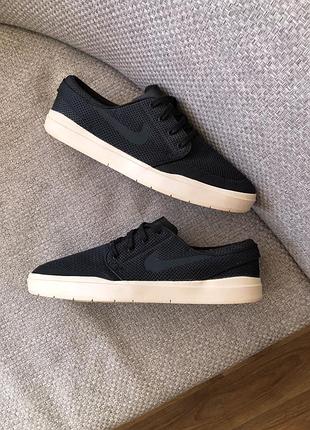 Чоловічі кросівки nike