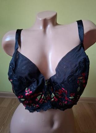 Бюстгальтер 90f