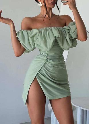 Розпродаж сукня prettylittlething з цікавими незвичайними деталями