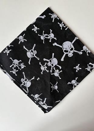 Бандана черного цвета с черепами, 100% cotton