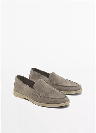 Massimo dutti замшеві сірі лофери з нової колекції