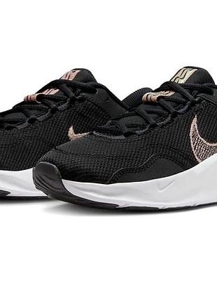 Кросівки від бренду nike
