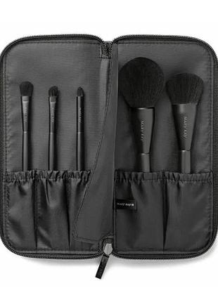 Набір косметичних пензлів mary kay 5 шт + косметичка