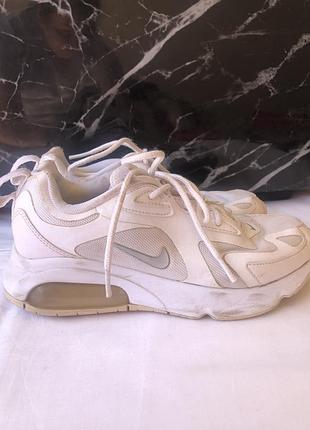 Nike кросівки жіночі