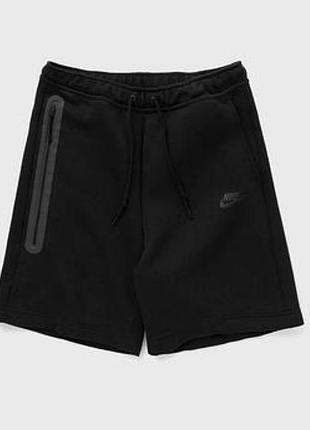 Черные шорты nike tech fleece