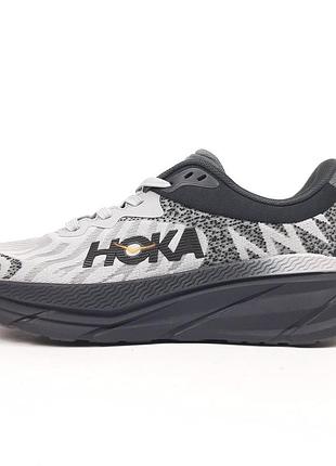 Hoka one one challenger atr 7 свет серый на темной