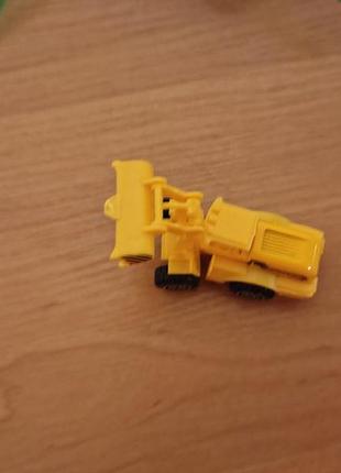 Машинки hot wheels и обычные 2