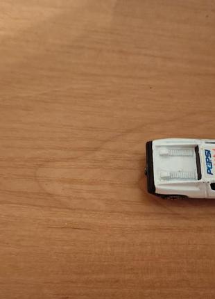 Машинки hot wheels и обычные 4