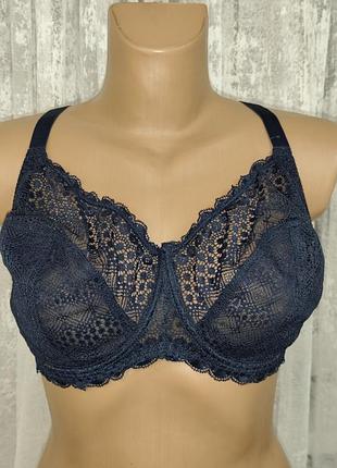 Красивый бюстгальтер мягкий на косточках uk42e/f eur95e/f.
