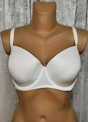 Красивый бюстгальтер uк38dd/e eur85dd/e