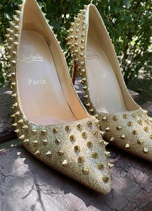 Туфлі christian louboutin follies spikes gold glitter pump (з шипами)