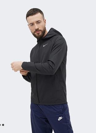 Спортивна куртка nike