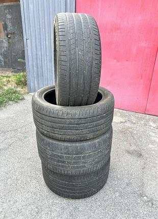 Комплект разноширокой резины r20 275/40, 315/35 bridgestone alenza, dueler шины резина