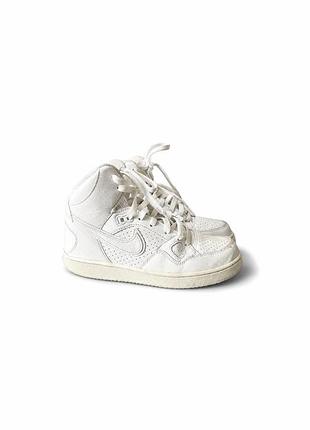 Жіночі білі кросівки nike court borough mid • 37–37.5 • устілка 23,5 см • ідеальний стан