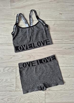 Спортивний набір, комплект шорти і топ love