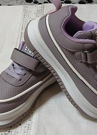 Модні кросівки для дівчинки tom.m р. 28 (устілка 17.5см) — стан ідеальний