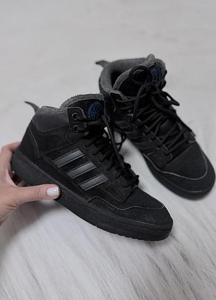 Високі кросівки черевики для хлопчика adidas 36,5 розмір