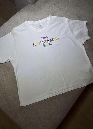 Біла футболка levi’s оригінал
