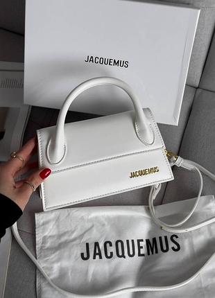Jacquemus (обычная брендированная коробка)
