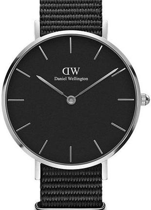Годинник жіночий daniel wellington petite cornwall dw00100216 сталевий корпус wr 30 м чорний циферблат