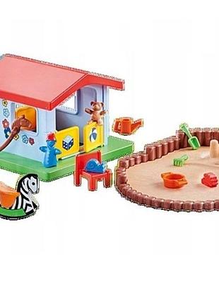 Ігровий набір playmobil plus "будиночок із пісочницею" 9814